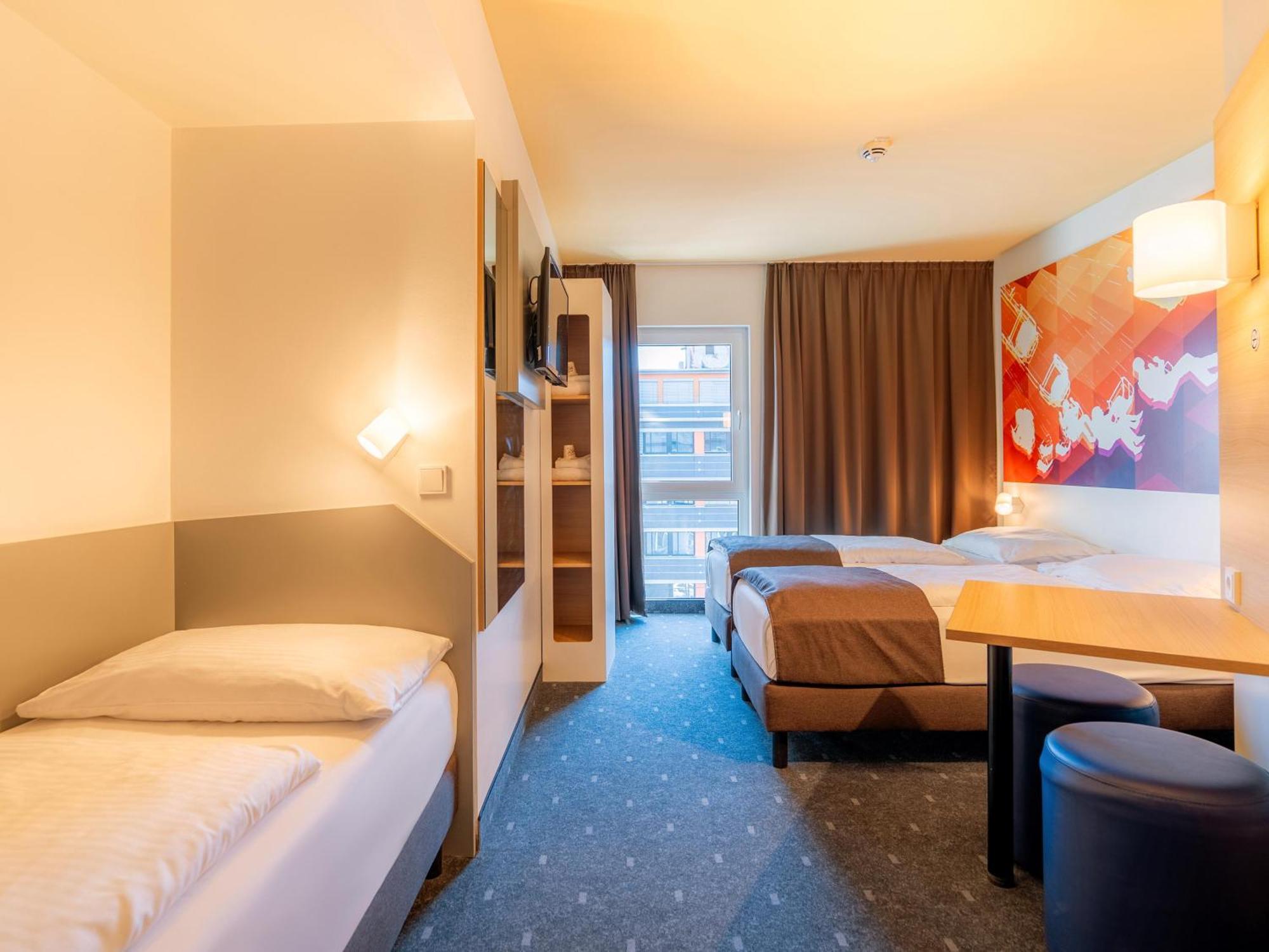 B&B Hotel Stuttgart-Bad Cannstatt Estugarda Exterior foto