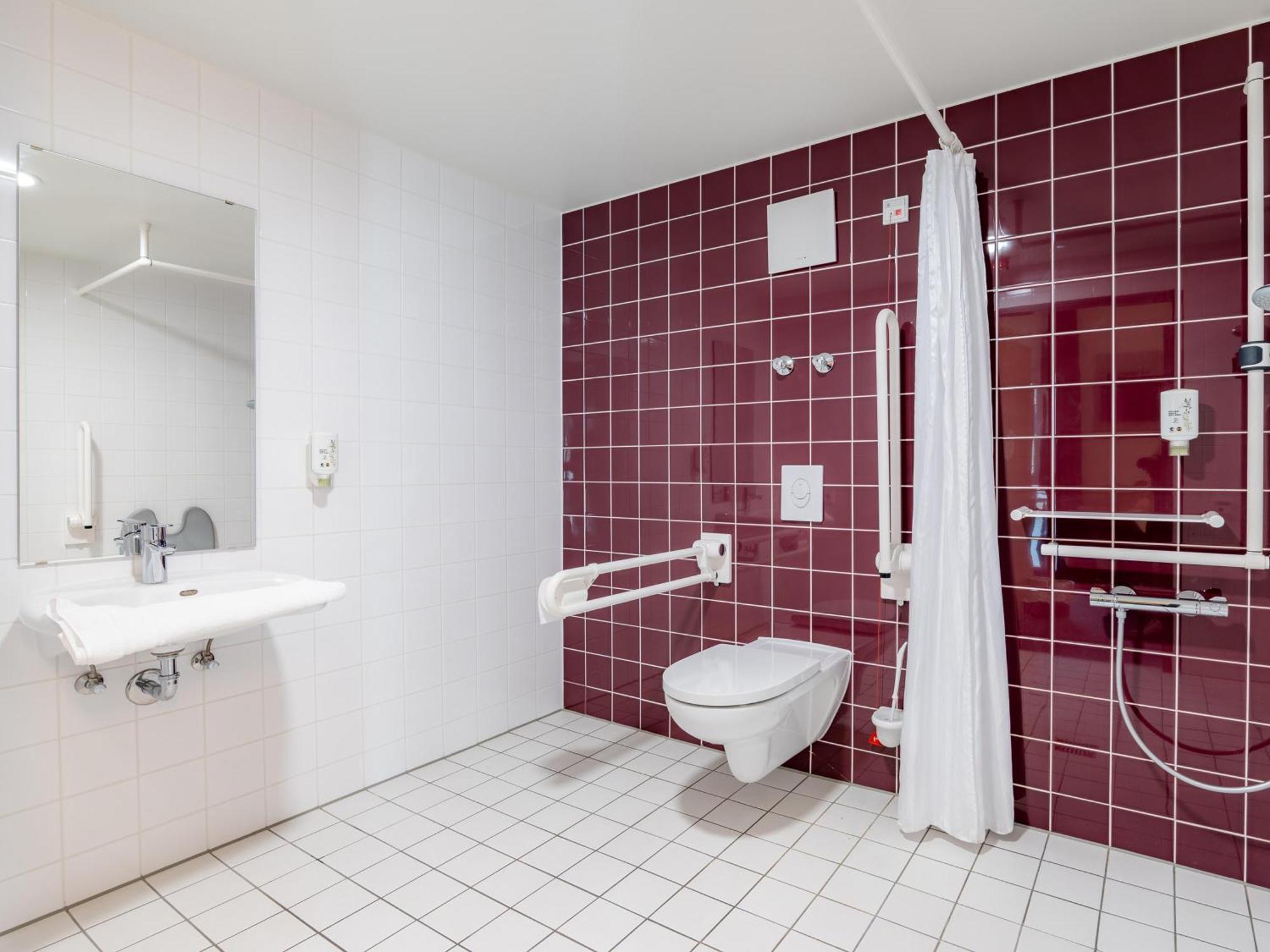 B&B Hotel Stuttgart-Bad Cannstatt Estugarda Exterior foto