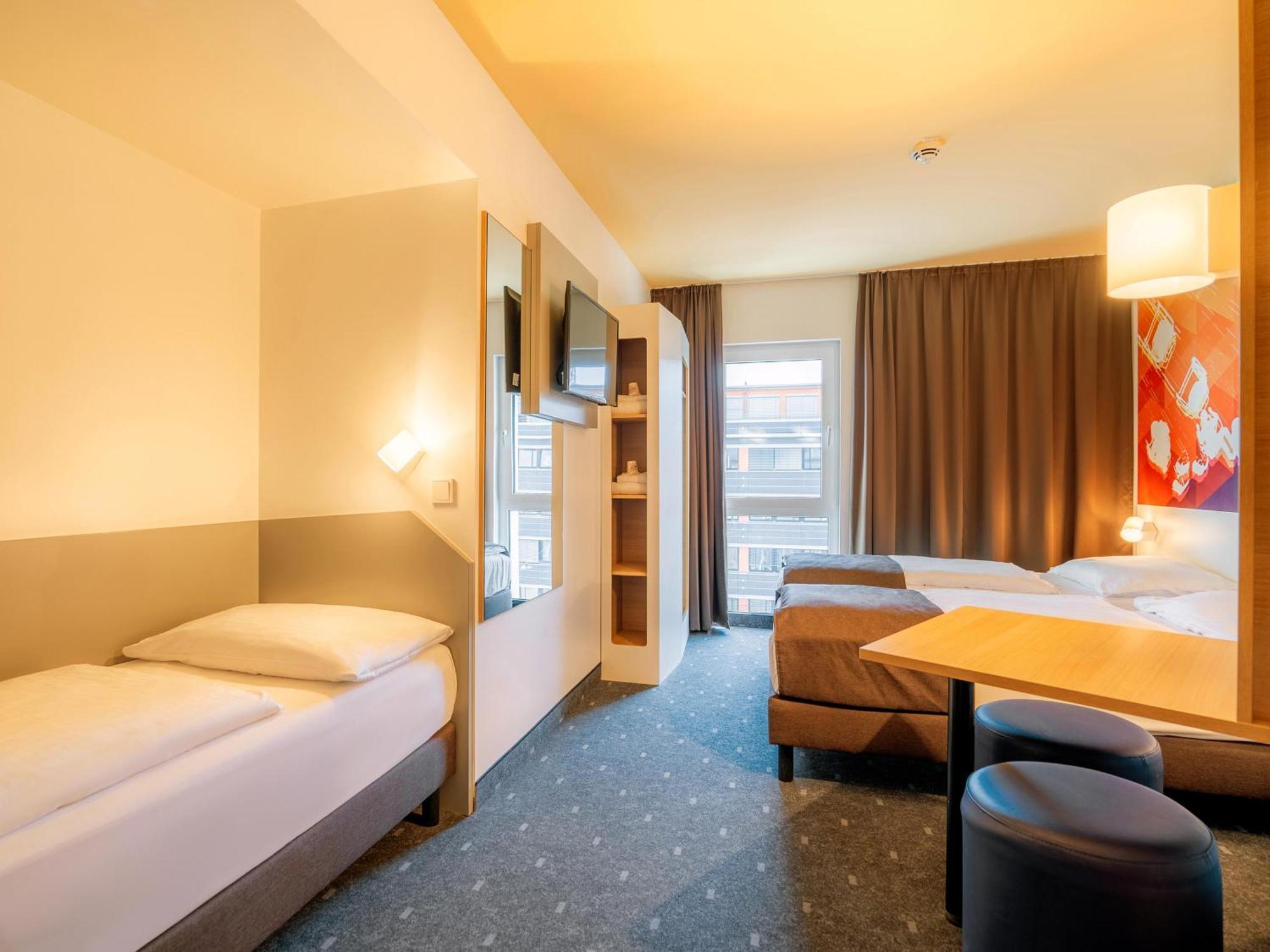 B&B Hotel Stuttgart-Bad Cannstatt Estugarda Exterior foto